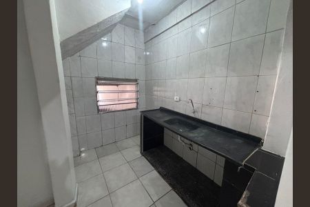 Casa para alugar com 40m², 1 quarto e sem vaga