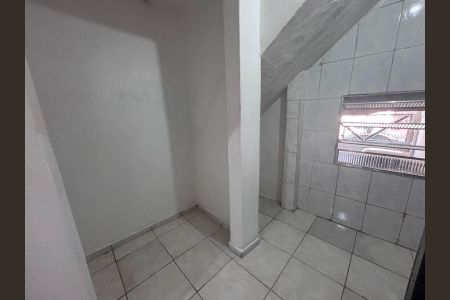 Casa para alugar com 40m², 1 quarto e sem vaga