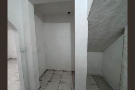 Casa para alugar com 40m², 1 quarto e sem vaga