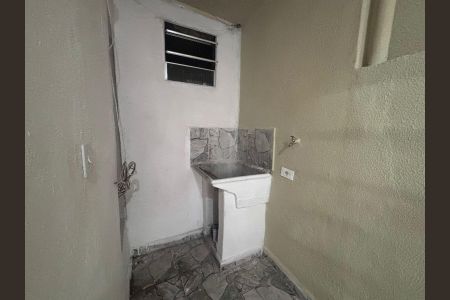 Casa para alugar com 40m², 1 quarto e sem vaga