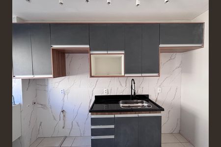 Cozinha de apartamento à venda com 2 quartos, 43m² em Vargem Grande, Rio de Janeiro