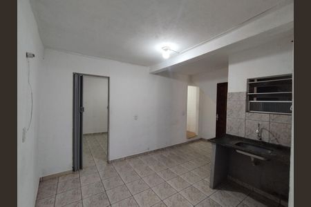 Cozinha - Torneira de casa para alugar com 1 quarto, 50m² em Vila Heliopolis, São Paulo