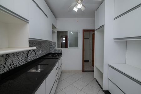 Apartamento para alugar com 125m², 3 quartos e 2 vagas Apartamento para alugar com 125m², 3 quartos e 2 vagasCozinha