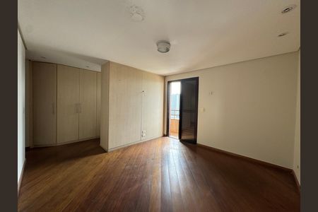 Suíte master de apartamento à venda com 5 quartos, 492m² em Vila Campesina, Osasco