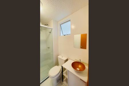 Banheiro de apartamento para alugar com 2 quartos, 46m² em Granja Viana, Cotia