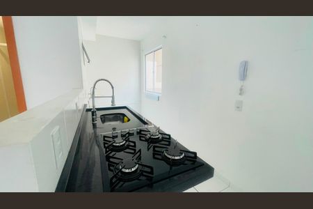 Cozinha e Área de Serviço de apartamento para alugar com 2 quartos, 46m² em Granja Viana, Cotia