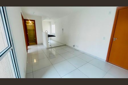 Sala de apartamento para alugar com 2 quartos, 46m² em Granja Viana, Cotia