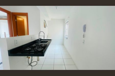Apartamento para alugar com 46m², 2 quartos e 1 vaga Apartamento para alugar com 46m², 2 quartos e 1 vagaCozinha e Área de Serviço