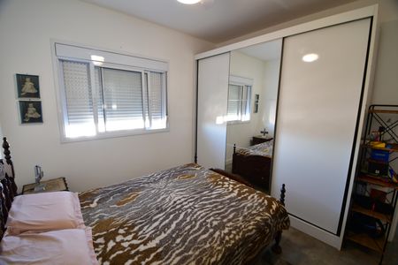 Apartamento à venda com 74m², 2 quartos e 2 vagasQuarto 2 - Suíte