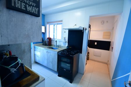 Apartamento à venda com 74m², 2 quartos e 2 vagasCozinha