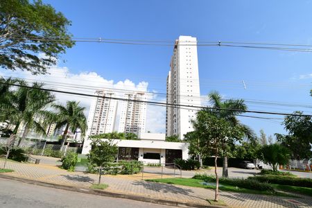 Apartamento à venda com 74m², 2 quartos e 2 vagasFachada e portaria