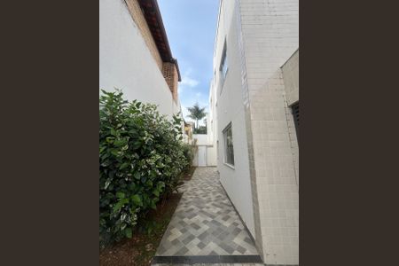 Área externa de apartamento para alugar com 2 quartos, 60m² em Minas Caixa, Belo Horizonte