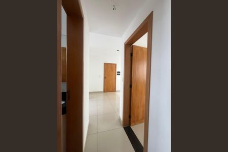 Apartamento para alugar com 60m², 2 quartos e 1 vaga Apartamento para alugar com 60m², 2 quartos e 1 vagaCorredor
