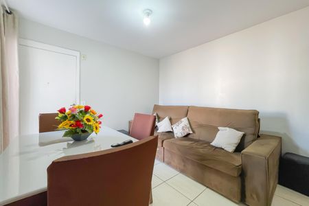 Sala de casa de condomínio à venda com 2 quartos, 49m² em Metalúrgicos, Osasco