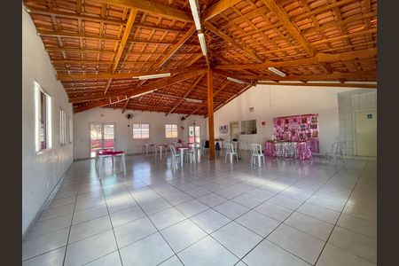 Casa de condomínio à venda com 49m², 2 quartos e 1 vaga Casa de condomínio à venda com 49m², 2 quartos e 1 vagaÁrea comum - Salão de festas