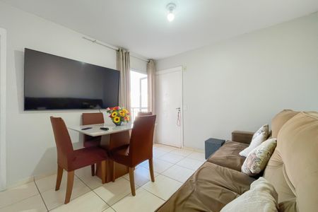 Sala de casa de condomínio à venda com 2 quartos, 49m² em Metalúrgicos, Osasco