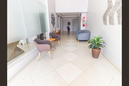 Apartamento à venda com 77m², 3 quartos e 2 vagas Apartamento à venda com 77m², 3 quartos e 2 vagasÁrea comum - Hall