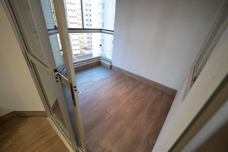 Apartamento para alugar com 112m², 4 quartos e 2 vagas