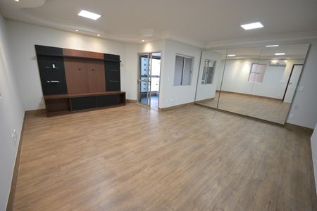 Apartamento para alugar com 4 quartos, 112m² em Jardim América, Goiânia