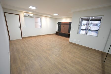 Apartamento para alugar com 112m², 4 quartos e 2 vagas