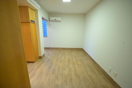 Apartamento para alugar com 112m², 4 quartos e 2 vagas