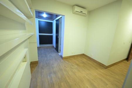 Apartamento para alugar com 112m², 4 quartos e 2 vagas