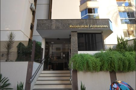 Apartamento para alugar com 112m², 4 quartos e 2 vagas