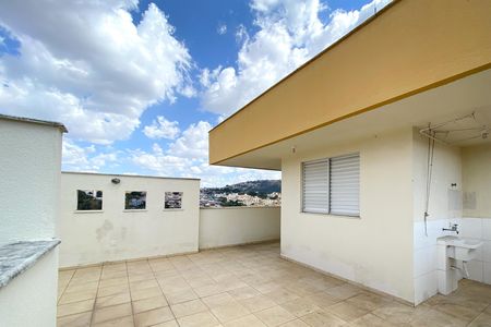 Apartamento à venda com 122m², 2 quartos e 2 vagas Apartamento à venda com 122m², 2 quartos e 2 vagasCobertura