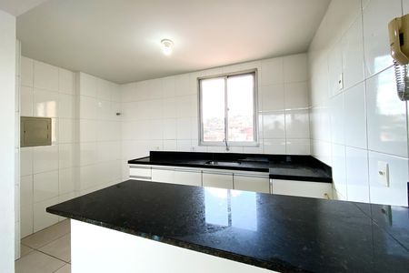 Apartamento à venda com 122m², 2 quartos e 2 vagas Apartamento à venda com 122m², 2 quartos e 2 vagasCozinha