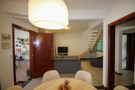 Casa para alugar com 210m², 3 quartos e 4 vagas