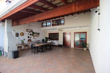 Casa para alugar com 210m², 3 quartos e 4 vagas