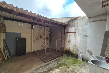 Casa à venda com 100m², 3 quartos e 3 vagasQuintal 