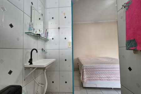 Casa à venda com 100m², 3 quartos e 3 vagasBanheiro da Suíte