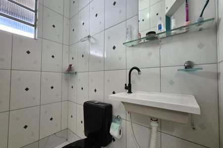 Casa à venda com 100m², 3 quartos e 3 vagasBanheiro da Suíte