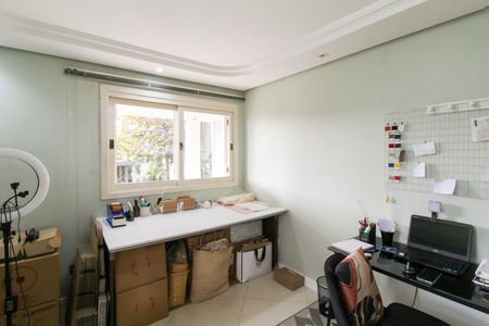 Casa à venda com 550m², 6 quartos e 4 vagas Casa à venda com 550m², 6 quartos e 4 vagasQuarto 2