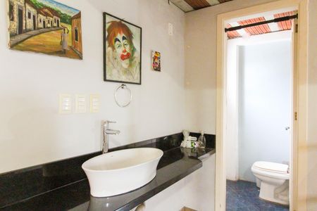 Casa à venda com 550m², 6 quartos e 4 vagas Casa à venda com 550m², 6 quartos e 4 vagasSótão