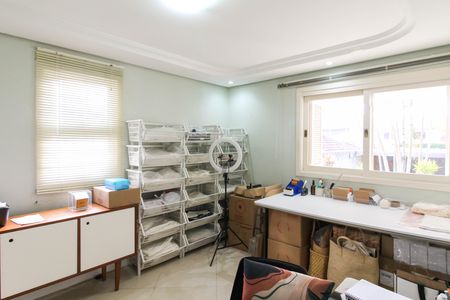 Casa à venda com 550m², 6 quartos e 4 vagas Casa à venda com 550m², 6 quartos e 4 vagasQuarto 2