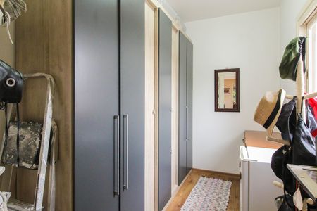 Casa à venda com 550m², 6 quartos e 4 vagas Casa à venda com 550m², 6 quartos e 4 vagasSuíte 3