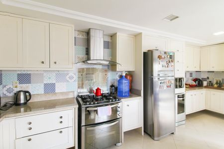 Cozinha de casa à venda com 6 quartos, 550m² em Marechal Rondon, Canoas