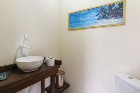 Casa à venda com 550m², 6 quartos e 4 vagas Casa à venda com 550m², 6 quartos e 4 vagasÁrea externa