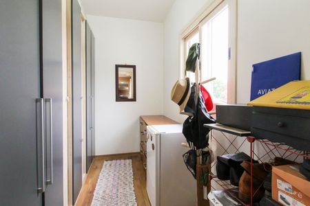 Casa à venda com 550m², 6 quartos e 4 vagas Casa à venda com 550m², 6 quartos e 4 vagasSuíte 3
