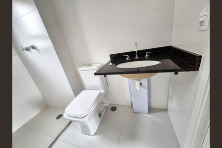 Apartamento à venda com 81m², 2 quartos e 1 vaga Apartamento à venda com 81m², 2 quartos e 1 vagaBanheiro