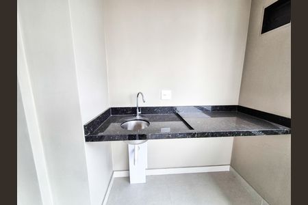 Apartamento à venda com 81m², 2 quartos e 1 vaga Apartamento à venda com 81m², 2 quartos e 1 vagaVaranda