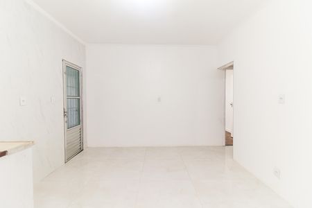Casa para alugar com 90m², 2 quartos e 2 vagas Casa para alugar com 90m², 2 quartos e 2 vagasCozinha