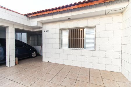 Casa para alugar com 90m², 2 quartos e 2 vagas Casa para alugar com 90m², 2 quartos e 2 vagasGaragem