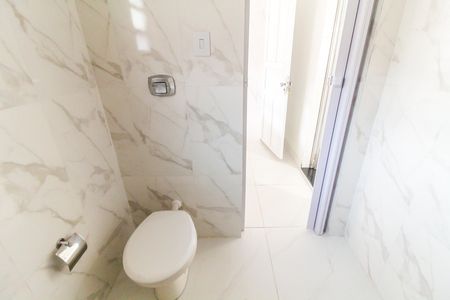 Casa para alugar com 90m², 2 quartos e 2 vagas Casa para alugar com 90m², 2 quartos e 2 vagasBanheiro
