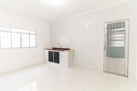 Casa para alugar com 90m², 2 quartos e 2 vagas Casa para alugar com 90m², 2 quartos e 2 vagasCozinha
