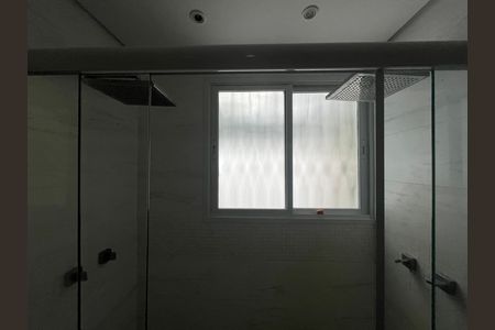Casa para alugar com 1000m², 3 quartos e 5 vagas Casa para alugar com 1000m², 3 quartos e 5 vagasBanheiro da Suíte 1