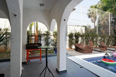 Casa para alugar com 1000m², 3 quartos e 5 vagas Casa para alugar com 1000m², 3 quartos e 5 vagasChurrasqueira
