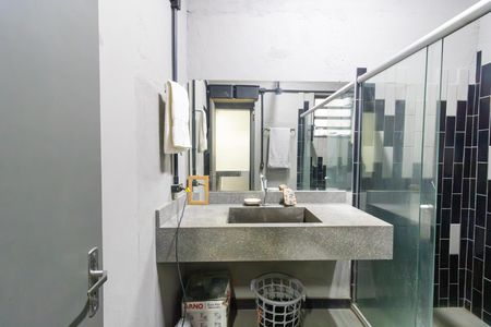Banheiro de casa à venda com 1 quarto, 90m² em Cidade Baixa, Porto Alegre